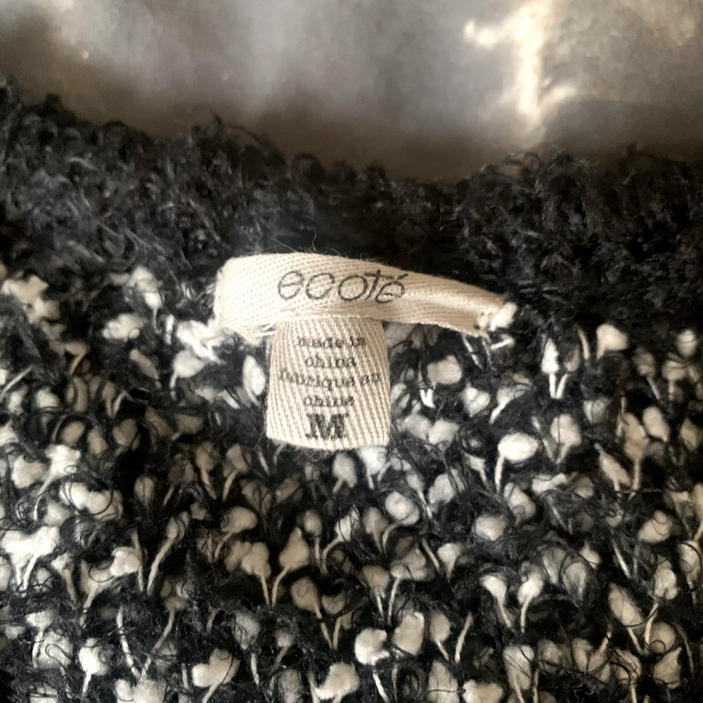 Sweater - Picture 3 of 3
